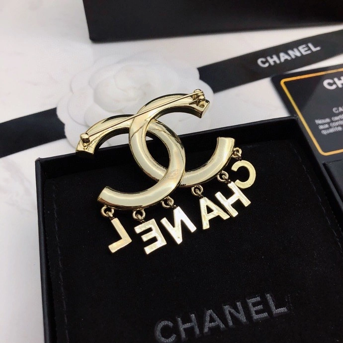 StreetReady Chxnxl Brooches 293602