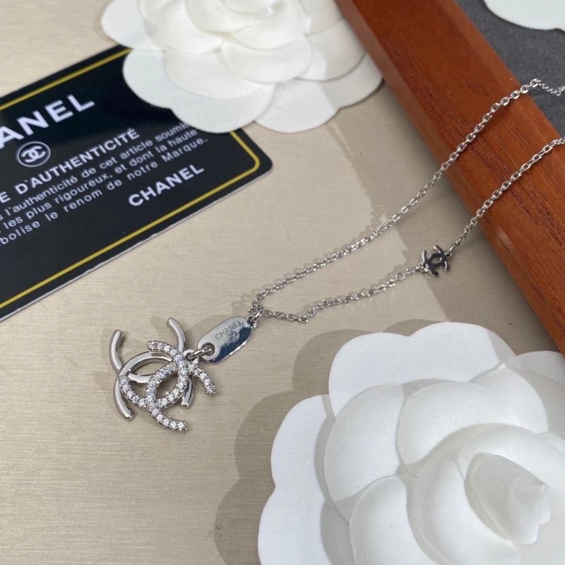 HighQuality Chxnxl Necklaces 293383