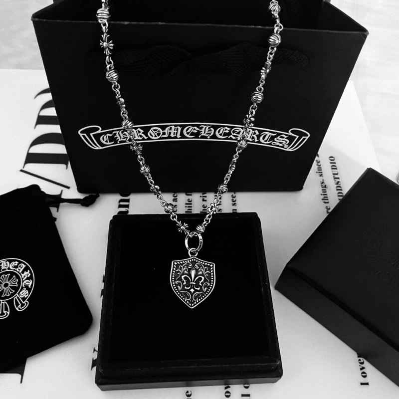 Lightweight Chrxmx Hxxrts Necklaces 301792