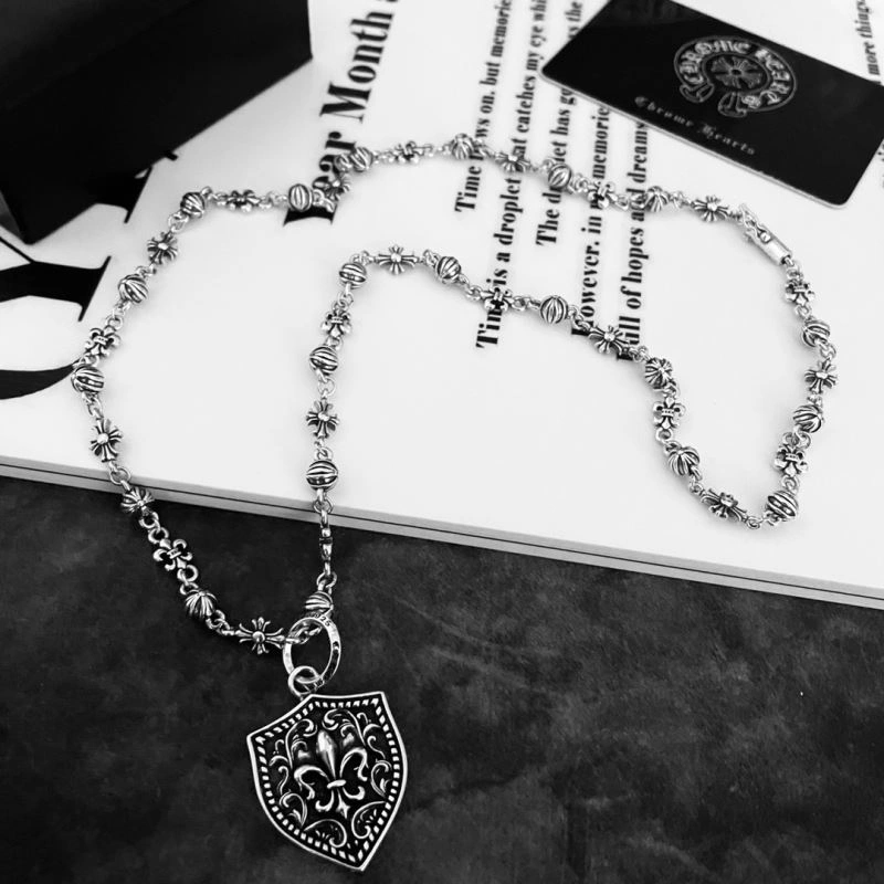 Lightweight Chrxmx Hxxrts Necklaces 301792