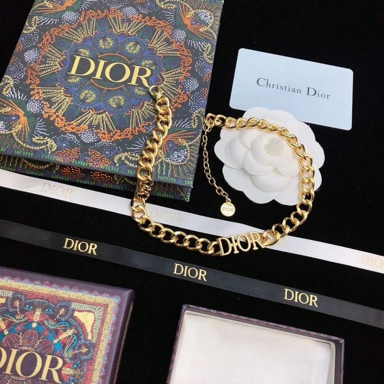 Bold Christian Dxxr Necklaces 295593