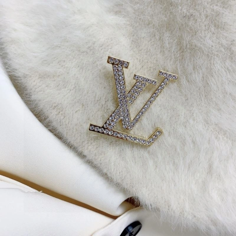 LX Brooches Refined 312423