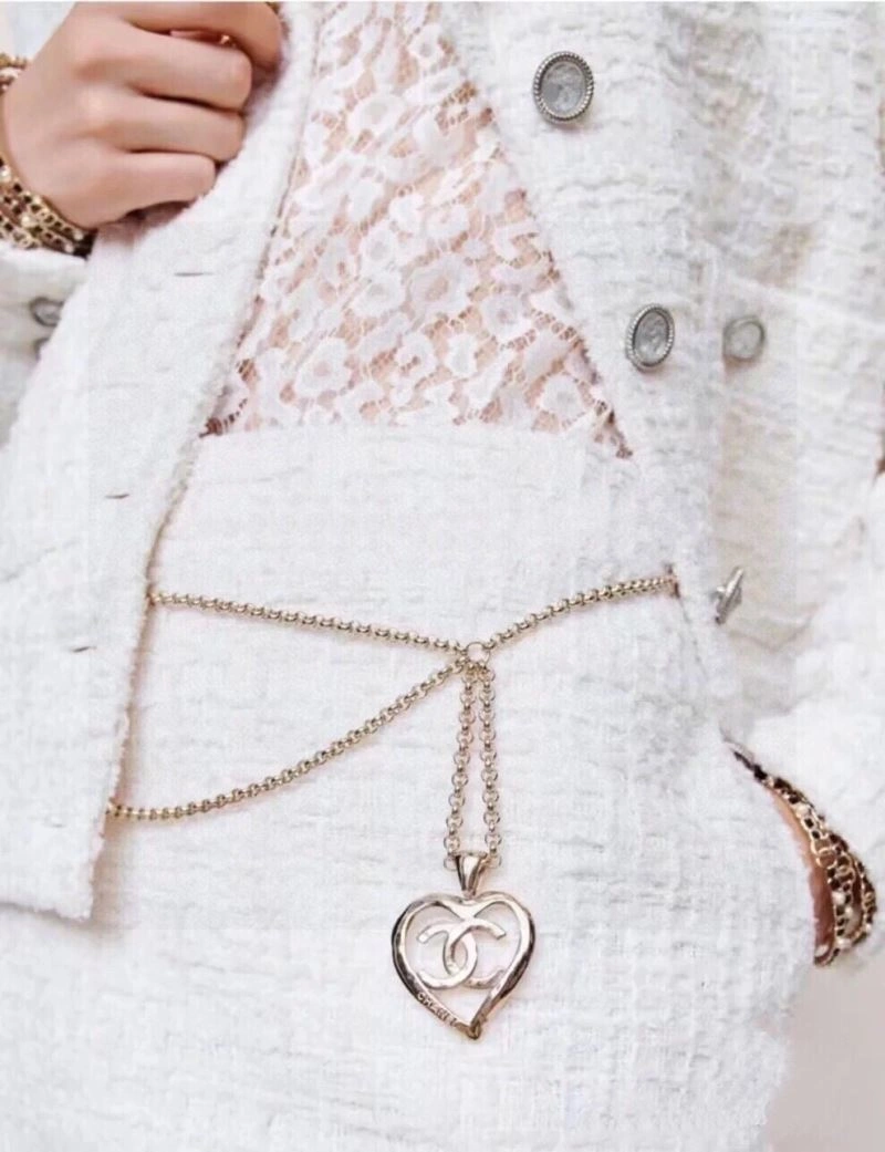 Fashionable Chxnxl Necklaces 293356