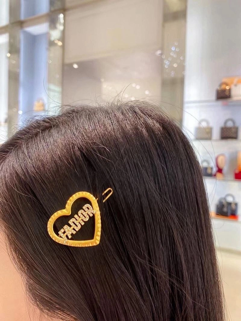 Christian Dxxr Brooches Comfortable 295644