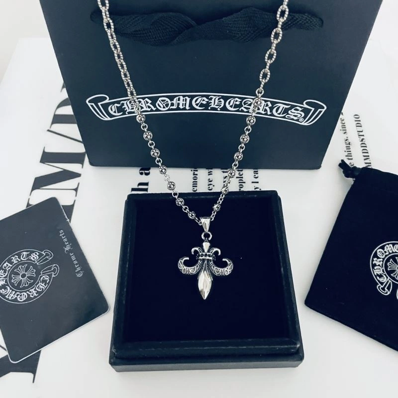 Chrxmx Hxxrts Necklaces ModernLook 301774