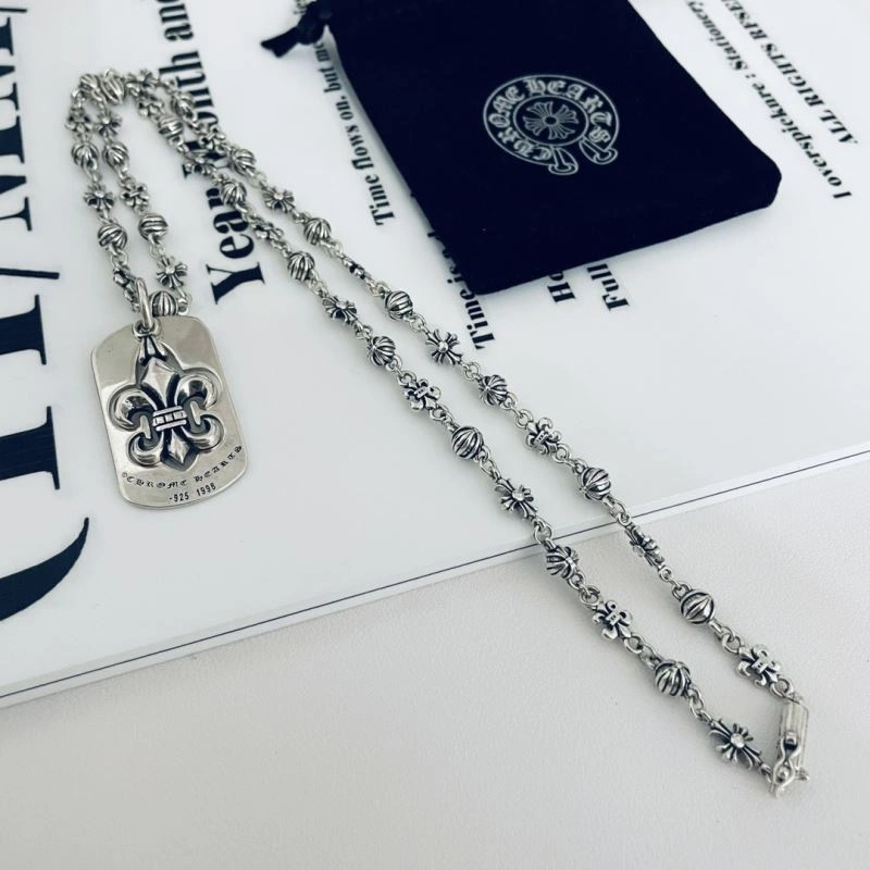 Stylish Chrxmx Hxxrts Necklaces 301773