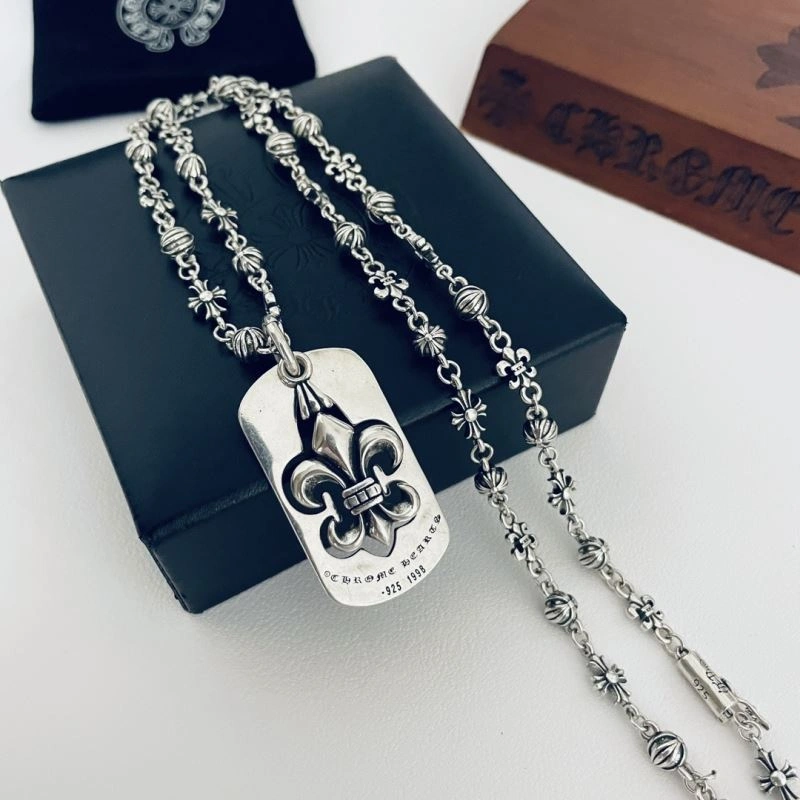 Stylish Chrxmx Hxxrts Necklaces 301773