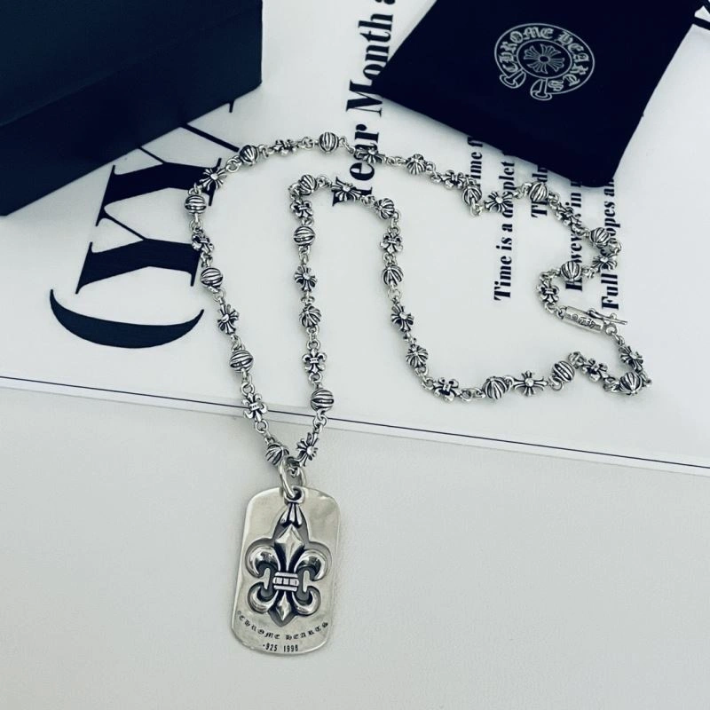 Stylish Chrxmx Hxxrts Necklaces 301773