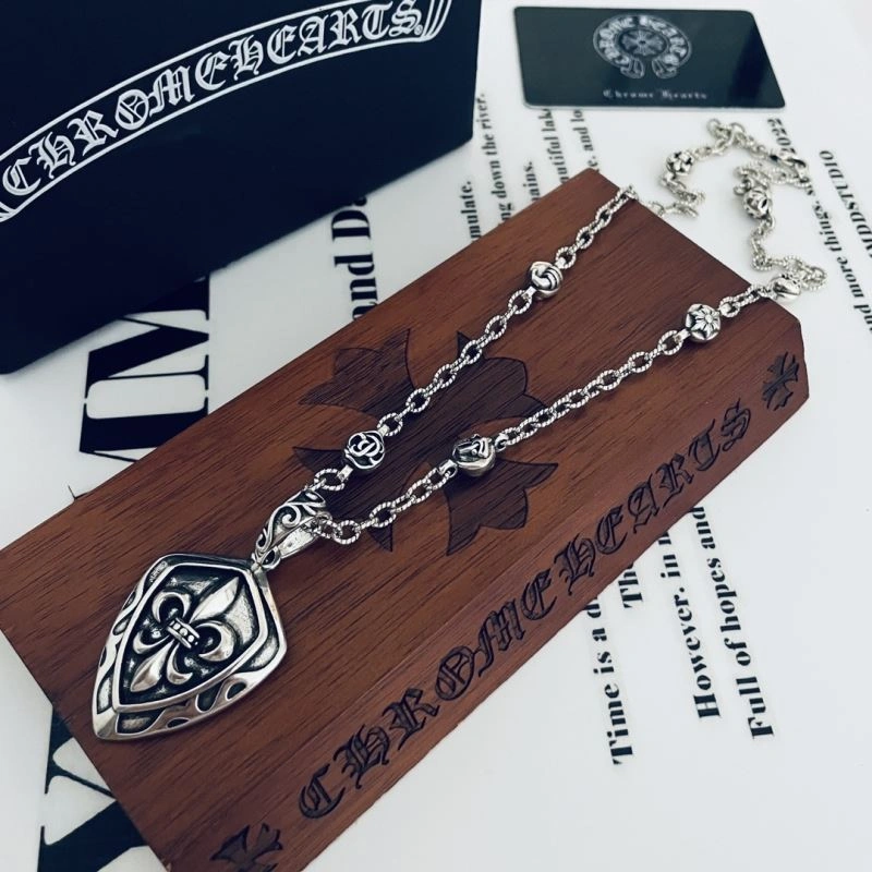 Chrxmx Hxxrts Necklaces EyeCatching 301780