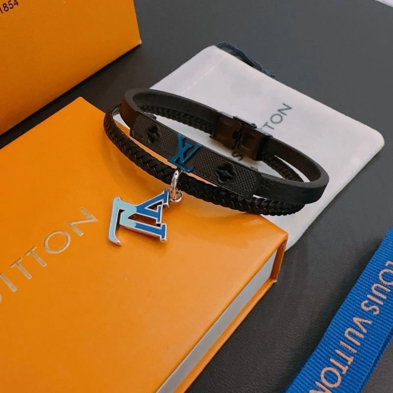 Compact LX Necklaces 312346