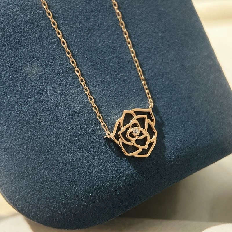 Christian Dxxr Necklaces EyeCatching 295594
