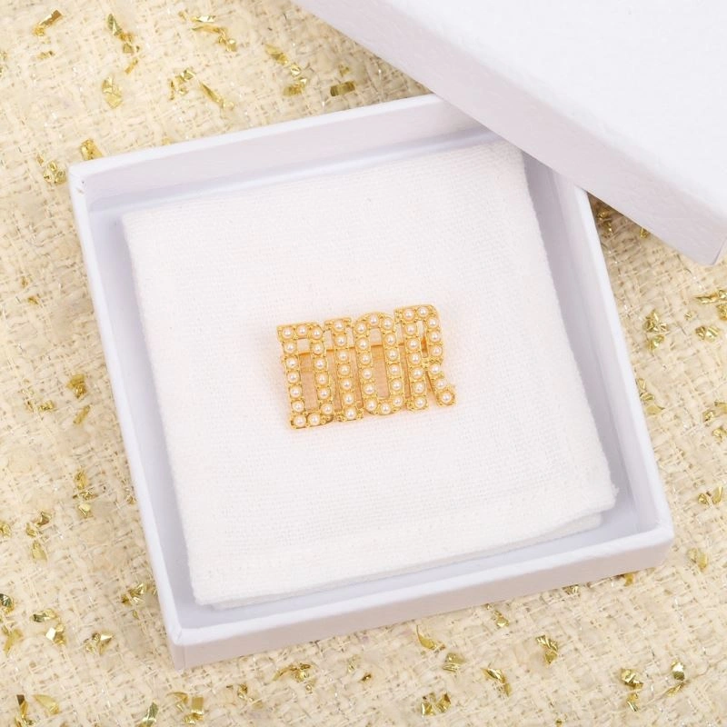 Cozy Christian Dxxr Brooches 295645