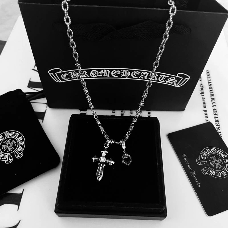 Chrxmx Hxxrts Necklaces Versatile 301758