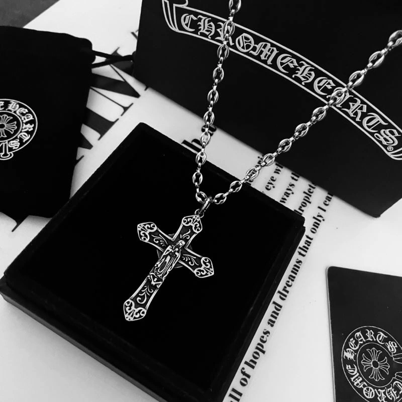 Affordable Chrxmx Hxxrts Necklaces 301757