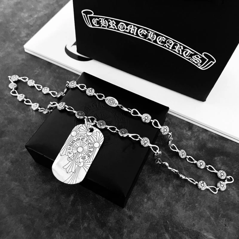 Chrxmx Hxxrts Necklaces Compact 301753