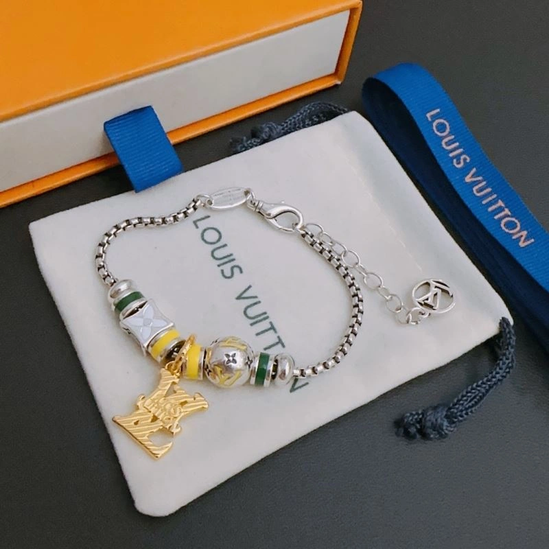 Fashionable LX Necklaces 312352