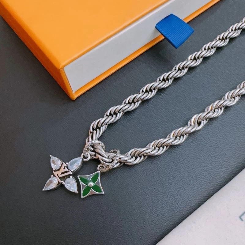 Practical LX Necklaces 312331