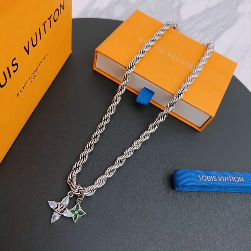 Practical LX Necklaces 312331