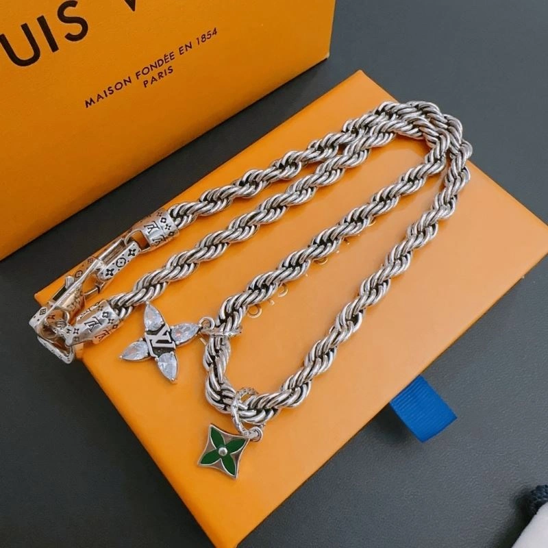 Practical LX Necklaces 312331