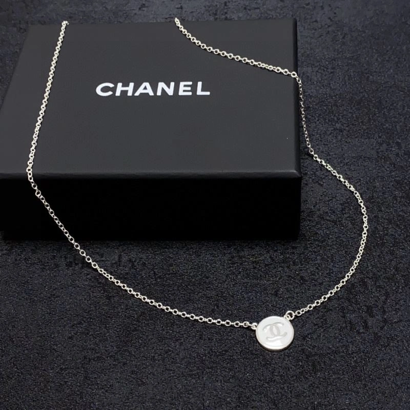 Affordable Chxnxl Necklaces 293337
