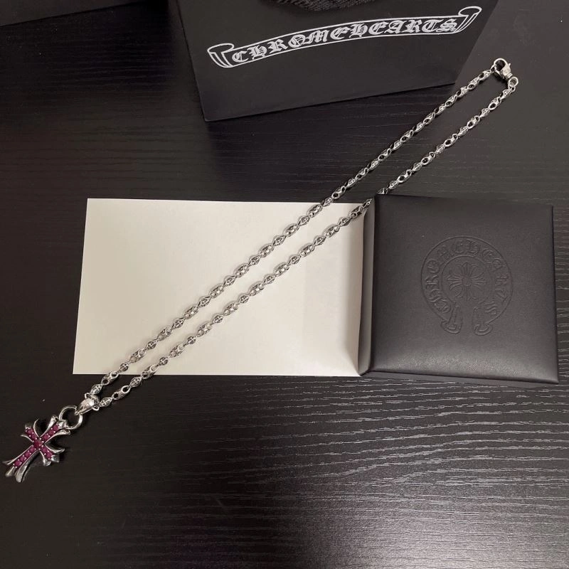 EasyMatch Chrxmx Hxxrts Necklaces 301719
