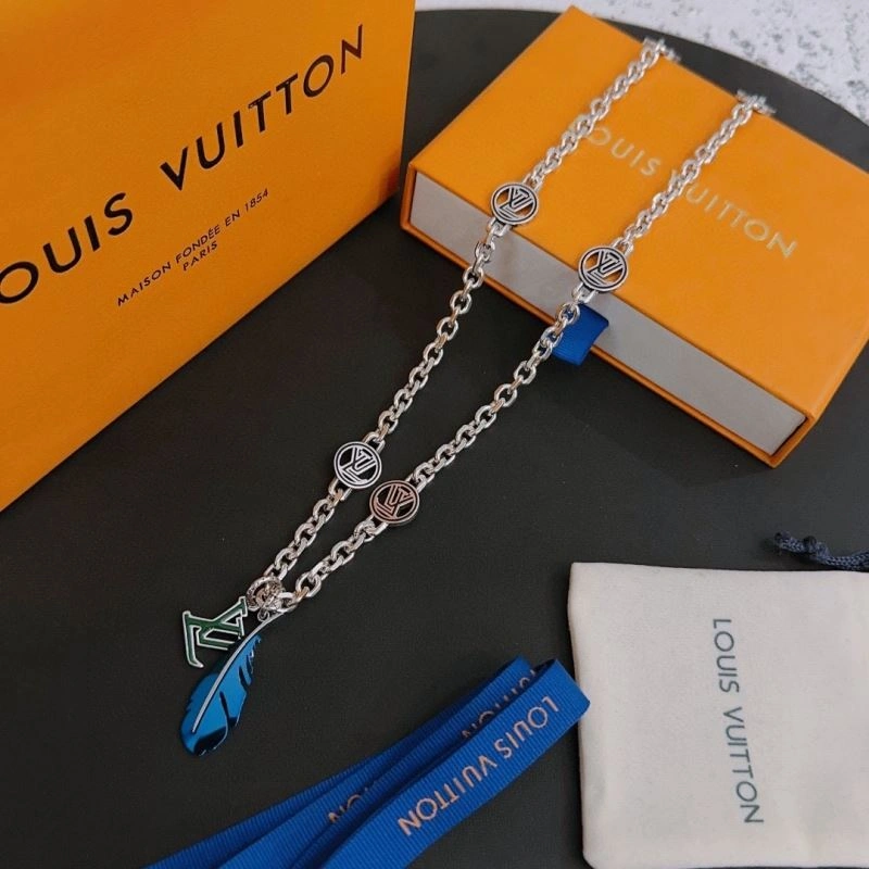 Sleek LX Necklaces 312327