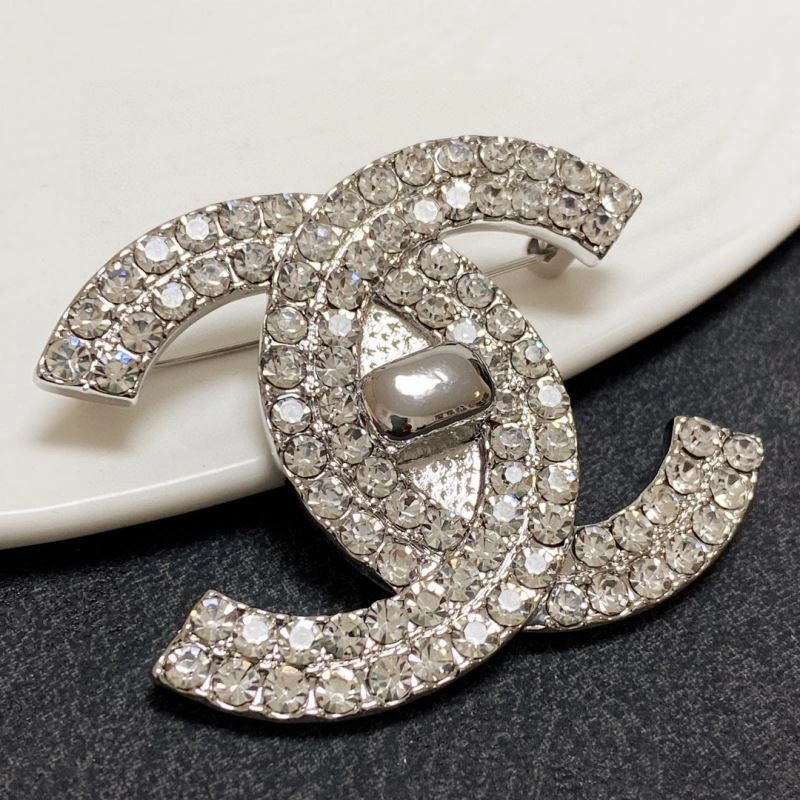 Chxnxl Brooches Compact 293575