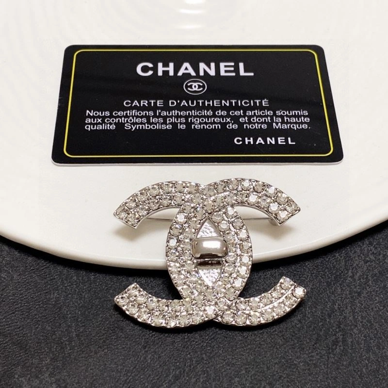 Chxnxl Brooches Compact 293575