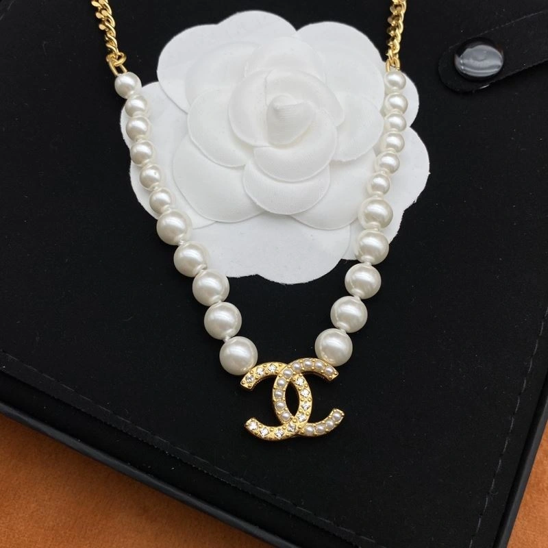 Sophisticated Chxnxl Necklaces 293332