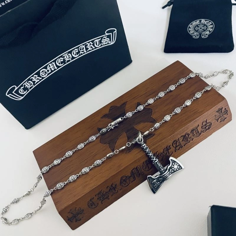 Comfortable Chrxmx Hxxrts Necklaces 301739
