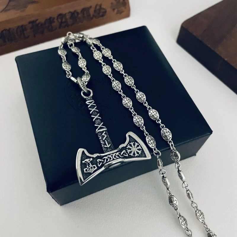 Comfortable Chrxmx Hxxrts Necklaces 301739