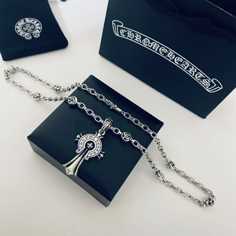 Chrxmx Hxxrts Necklaces Functional 301722