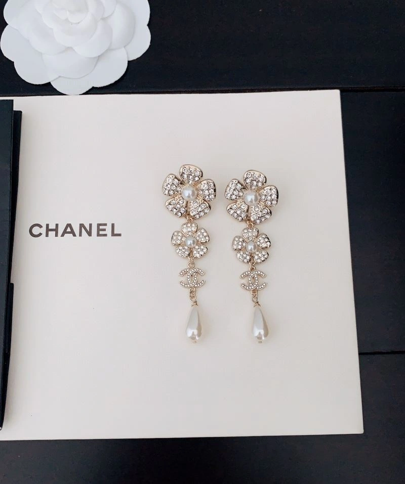 Breathable Chxnxl Earrings 284092