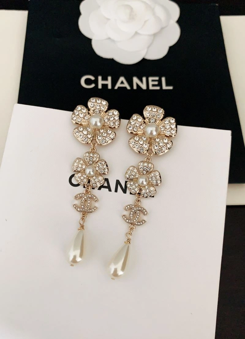 Breathable Chxnxl Earrings 284092