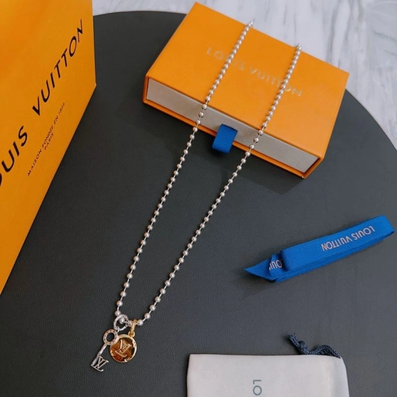 Durable LX Necklaces 312300