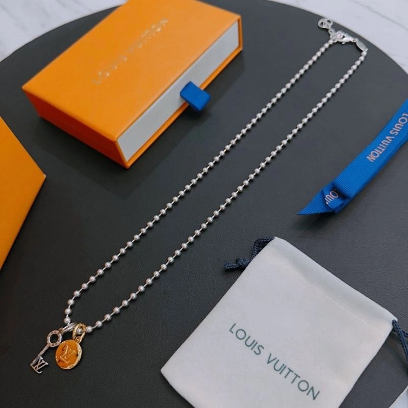 Durable LX Necklaces 312300