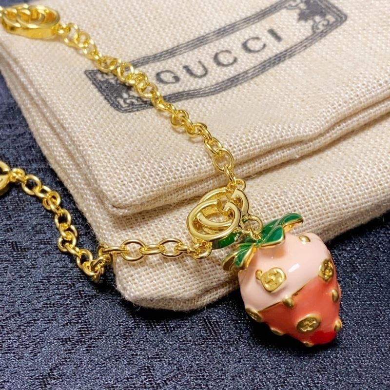 Comfortable Gxccx Necklaces 307556