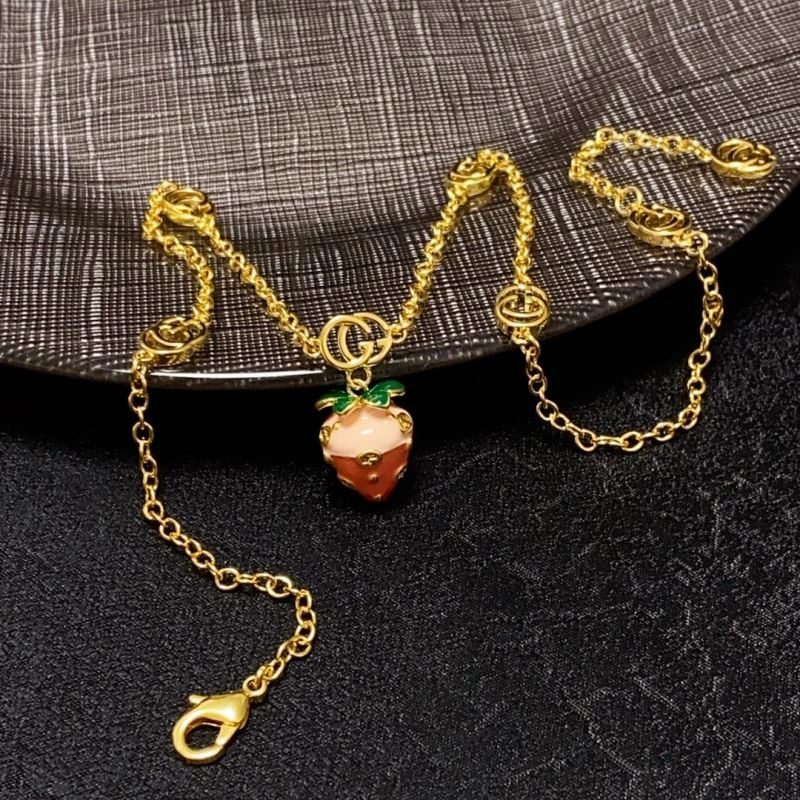 Comfortable Gxccx Necklaces 307556