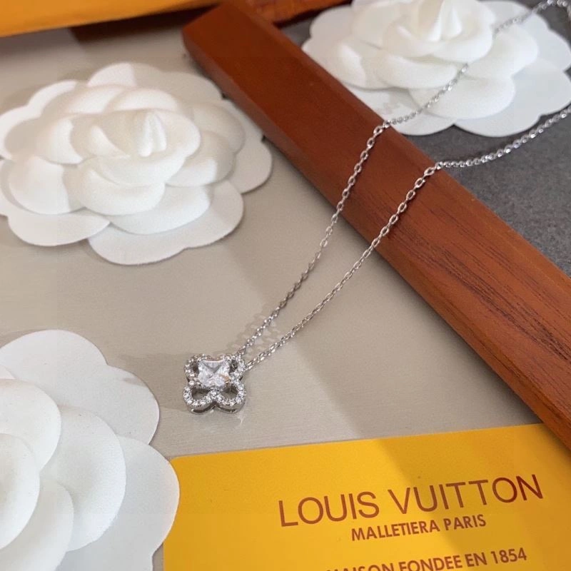 LX Necklaces SmartChoice 312275