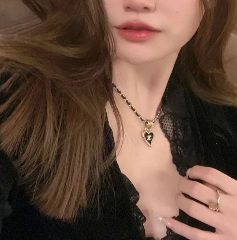 Durable Chxnxl Necklaces 293314
