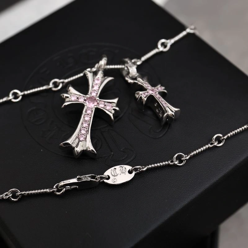 Cozy Chrxmx Hxxrts Necklaces 301720