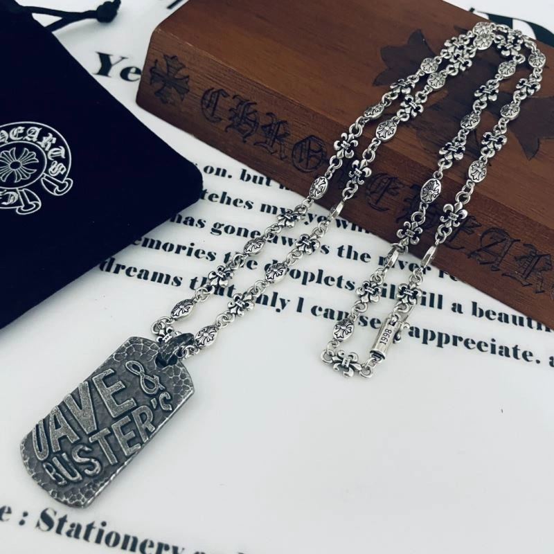 GoAnywhere Chrxmx Hxxrts Necklaces 301709
