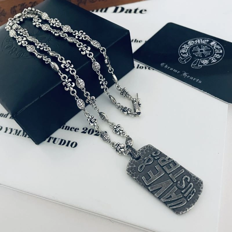 GoAnywhere Chrxmx Hxxrts Necklaces 301709