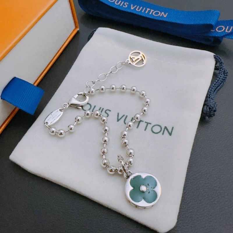 Versatile LX Necklaces 312269