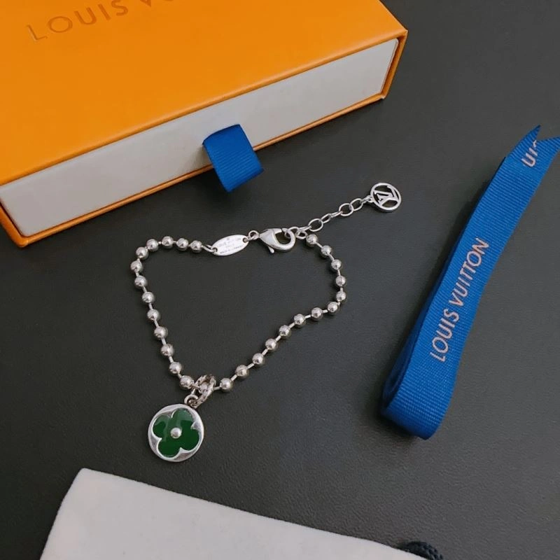 Versatile LX Necklaces 312269
