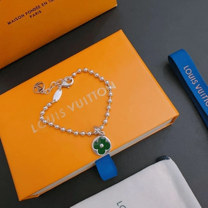 Versatile LX Necklaces 312269