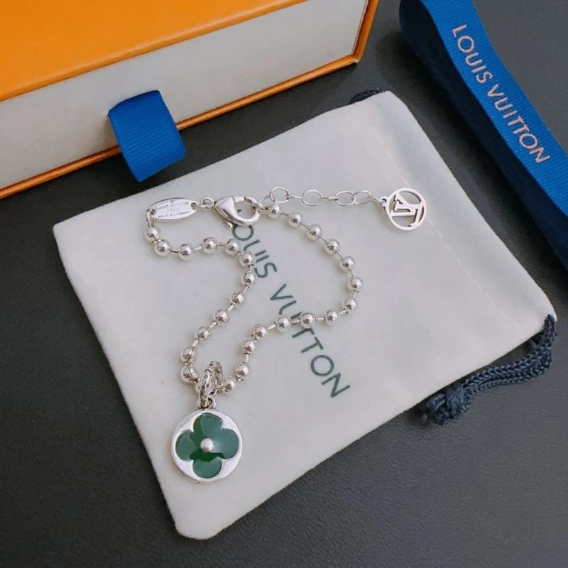Versatile LX Necklaces 312269