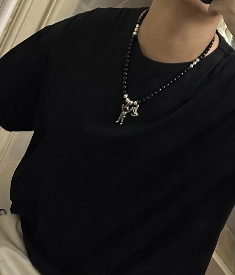 Trendsetting LX Necklaces 312277