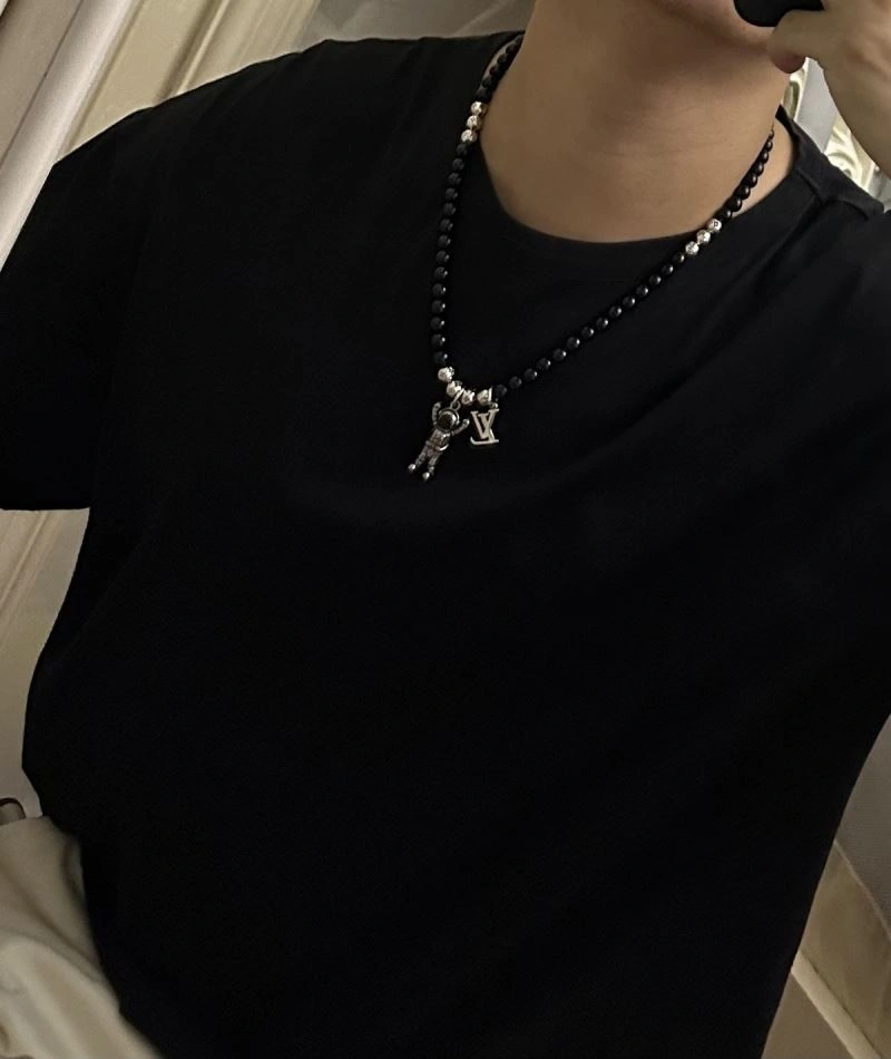 Trendsetting LX Necklaces 312277