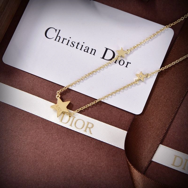 Christian Dxxr Necklaces Elegant 295588